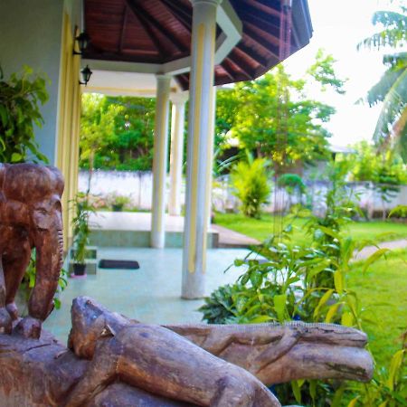 Three Shades Bed & Breakfast Galle Dış mekan fotoğraf